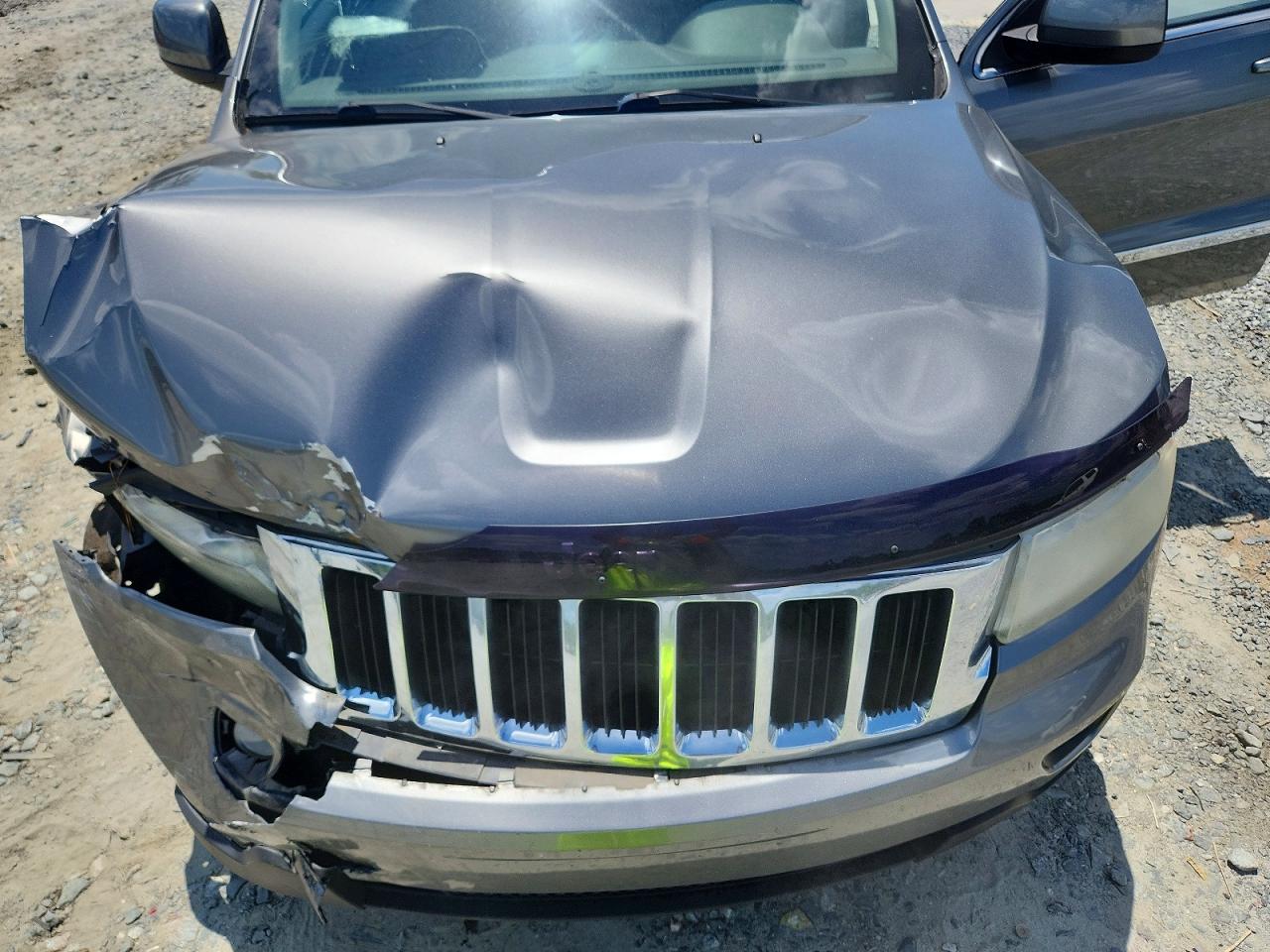 2012 JEEP GRAND CHEROKEE LAREDO photo 34