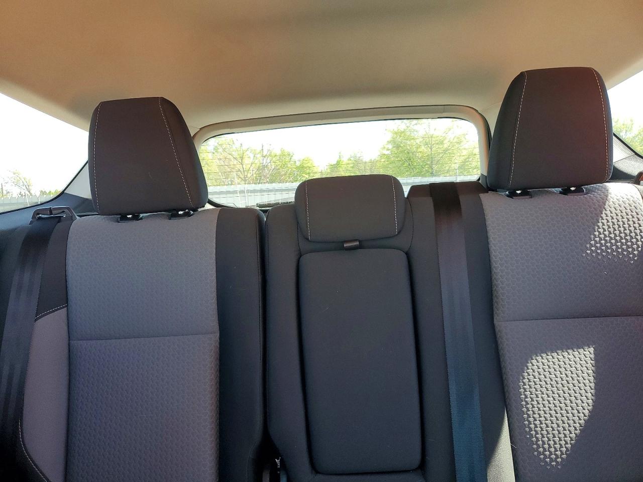 2017 FORD ESCAPE SE photo 19