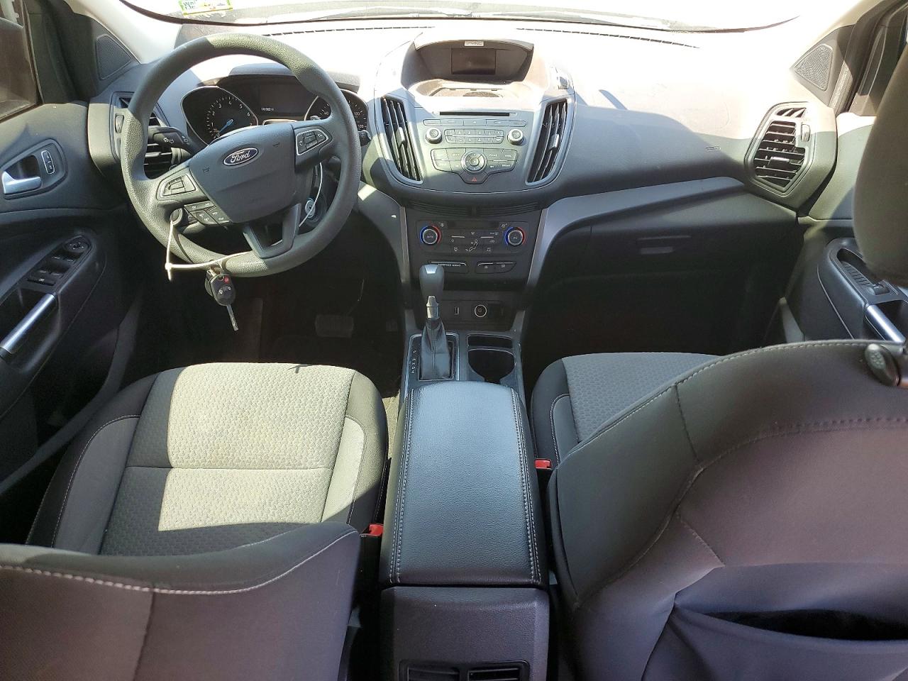 2017 FORD ESCAPE SE photo 15