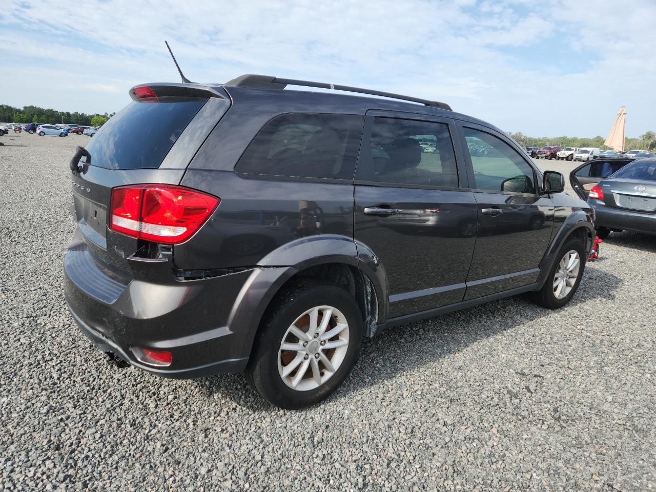 2017 DODGE JOURNEY SXT photo 3