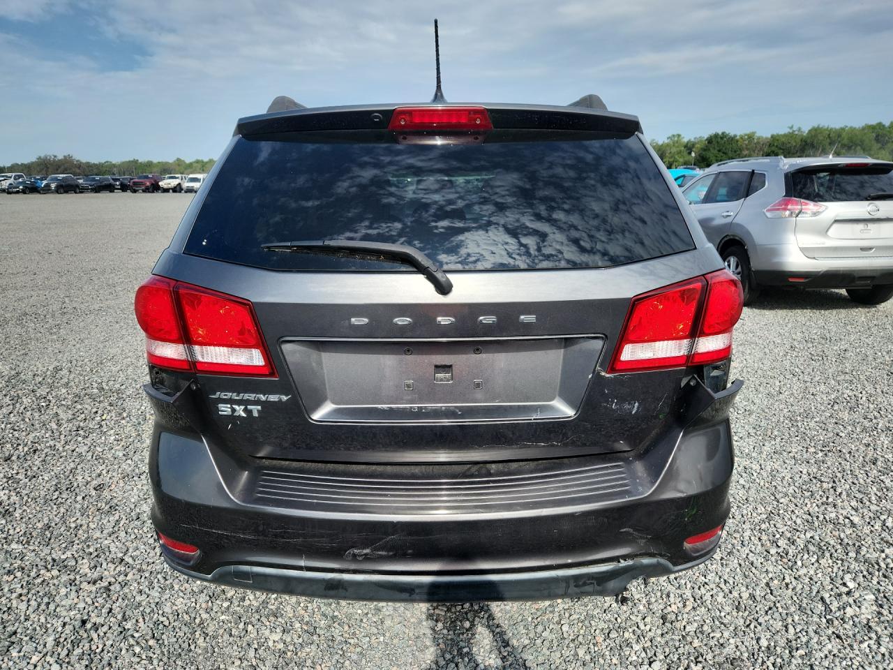 2017 DODGE JOURNEY SXT photo 6