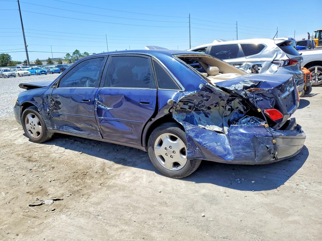2003 TOYOTA AVALON XLS photo 3