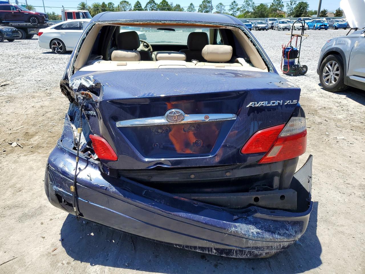 2003 TOYOTA AVALON XLS photo 11