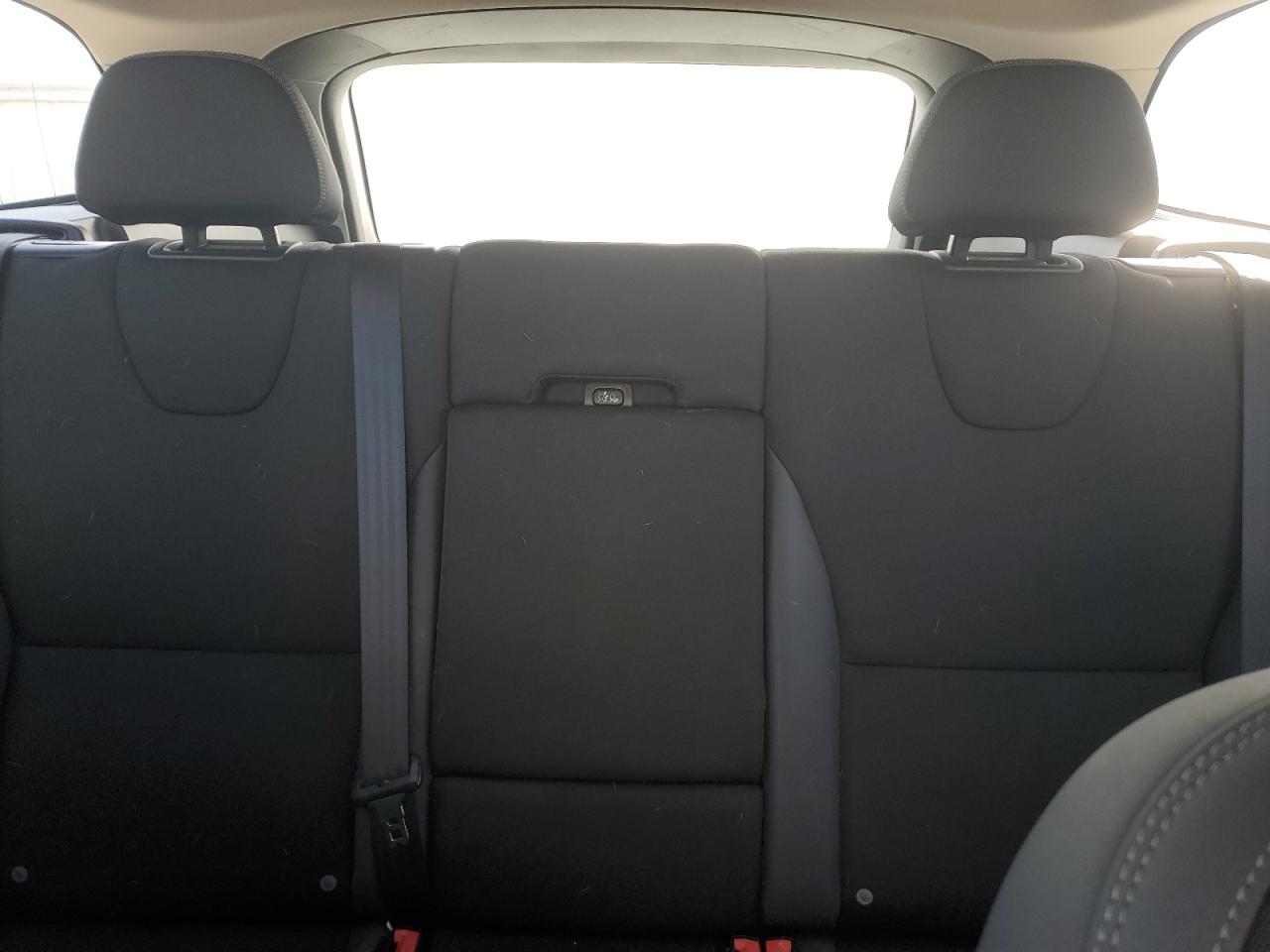 2015 VOLVO XC60 photo 10