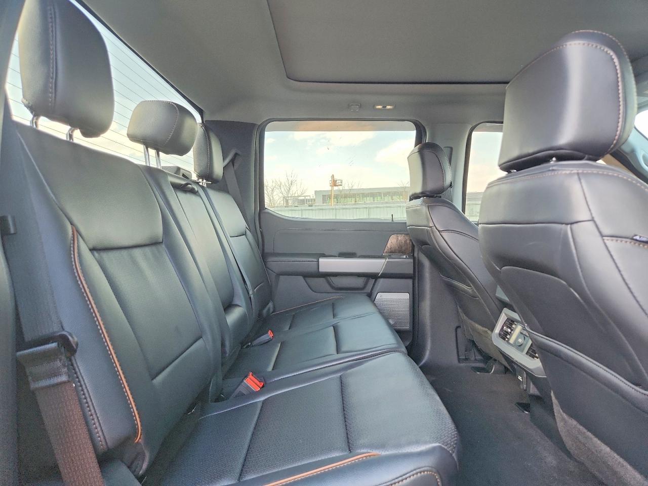 2025 FORD F350 photo 31