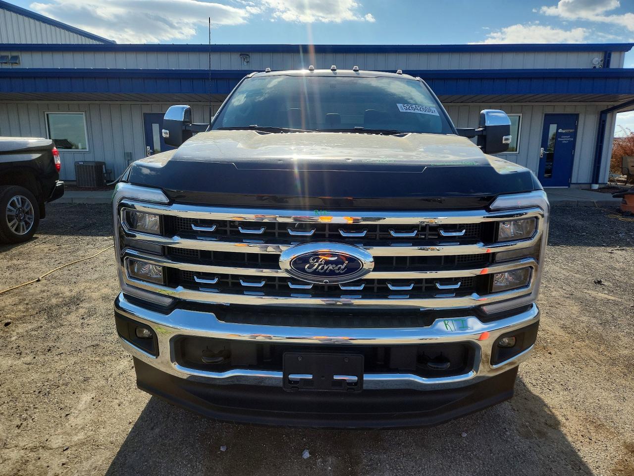 2025 FORD F350 photo 13
