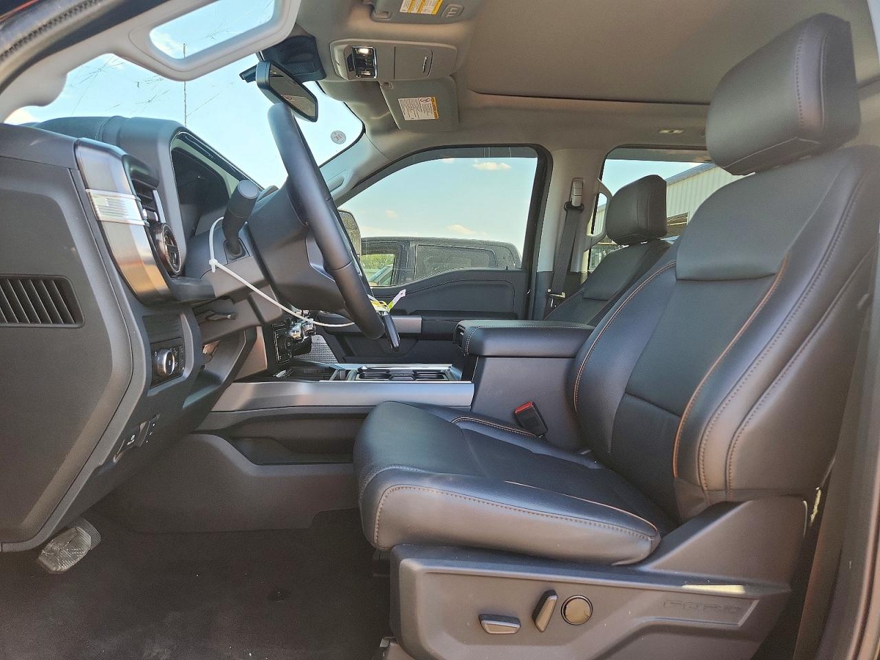 2025 FORD F350 photo 19