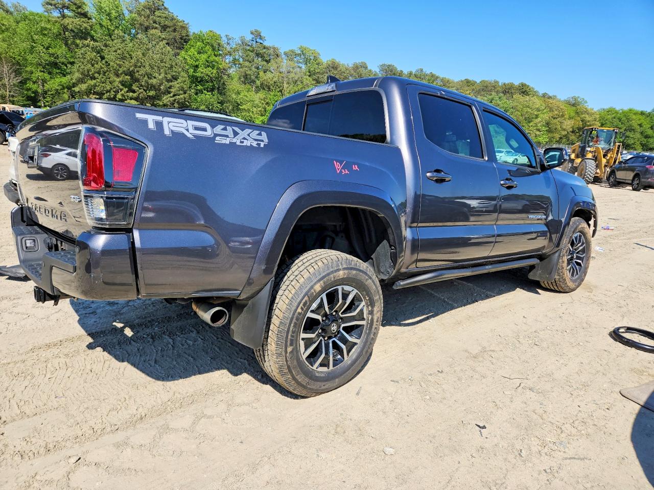 2021 TOYOTA TACOMA TRD SPORT photo 5