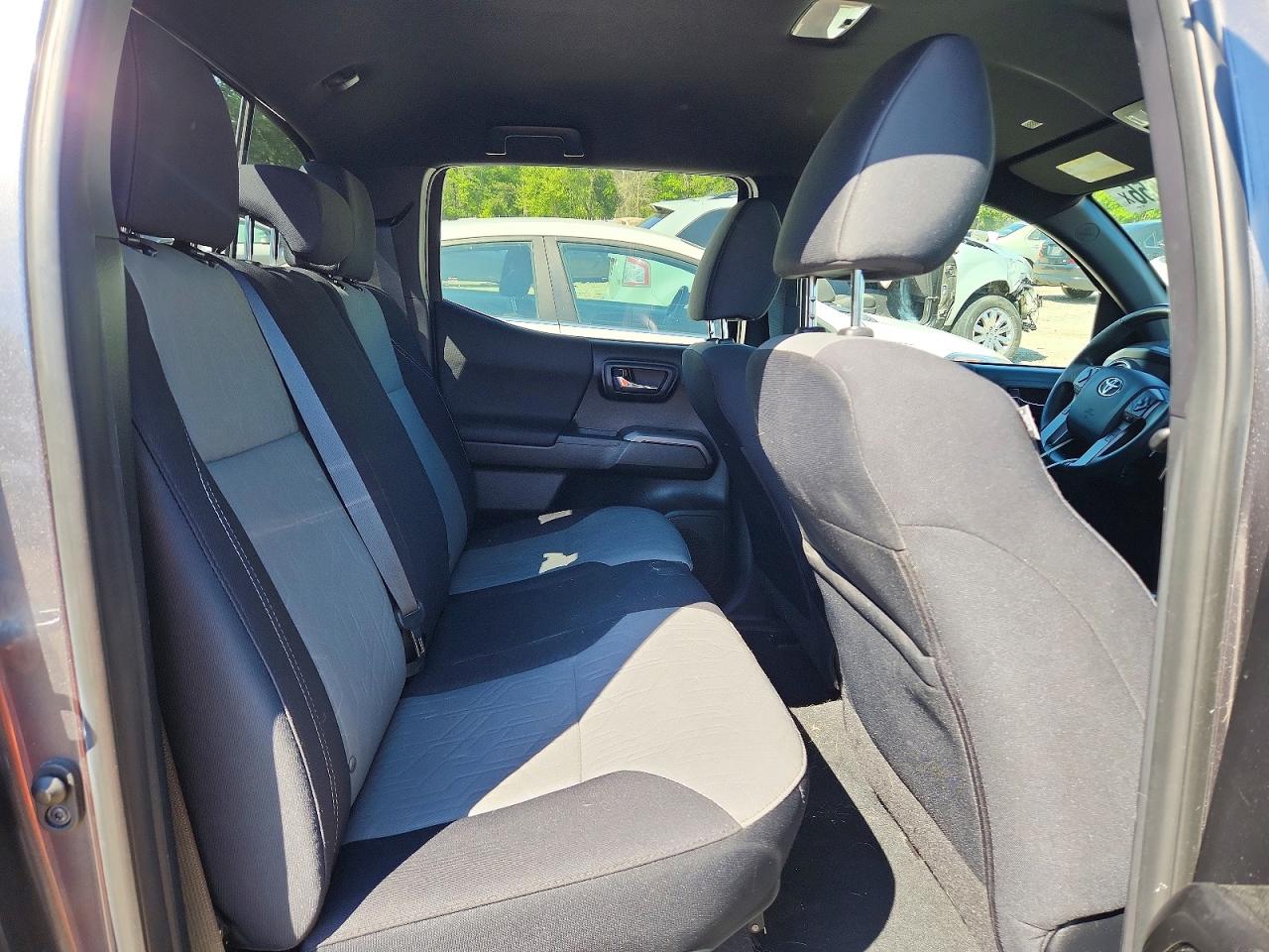 2021 TOYOTA TACOMA TRD SPORT photo 19