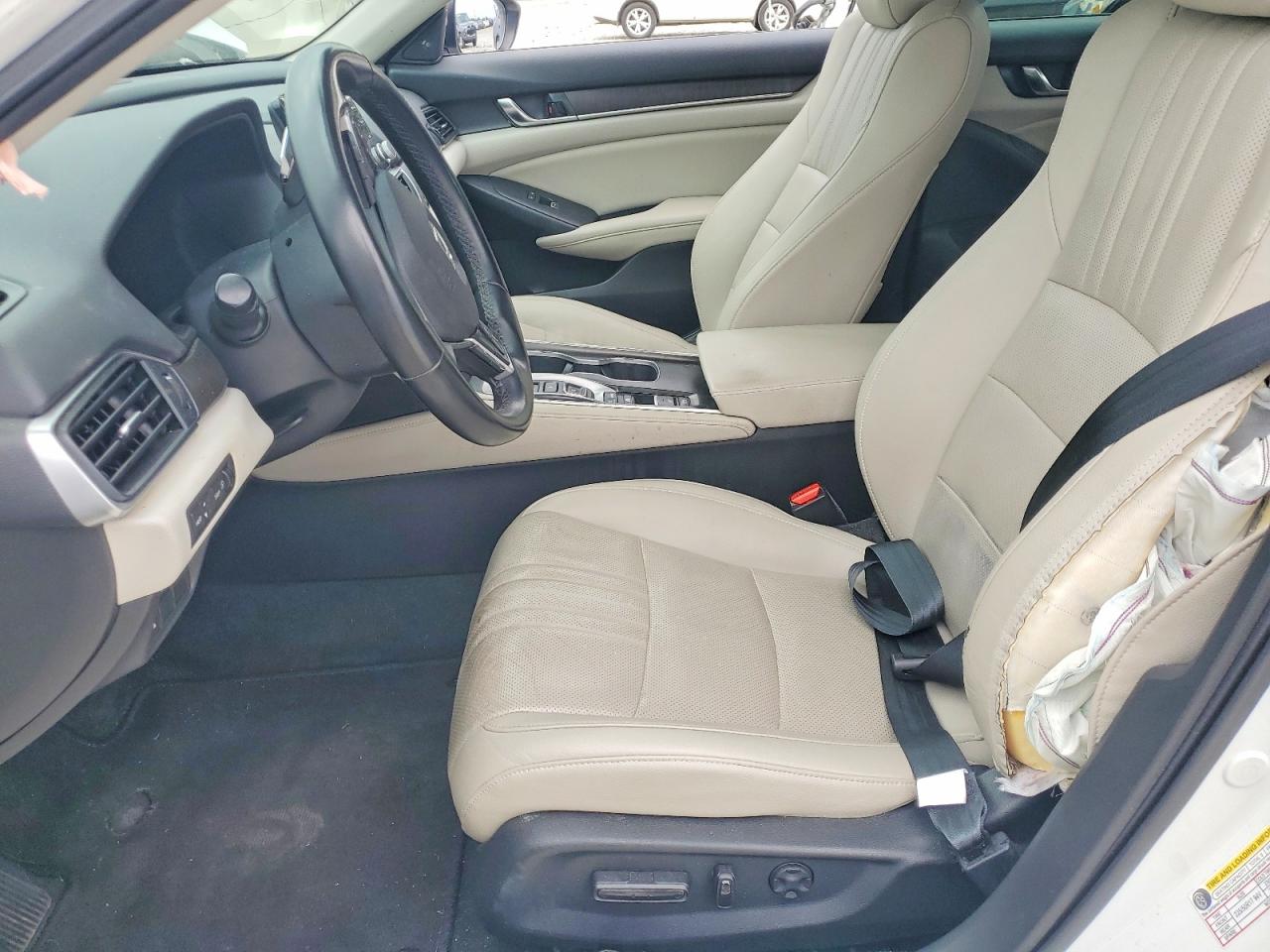 2020 HONDA ACCORD TOURING HYBRID photo 13
