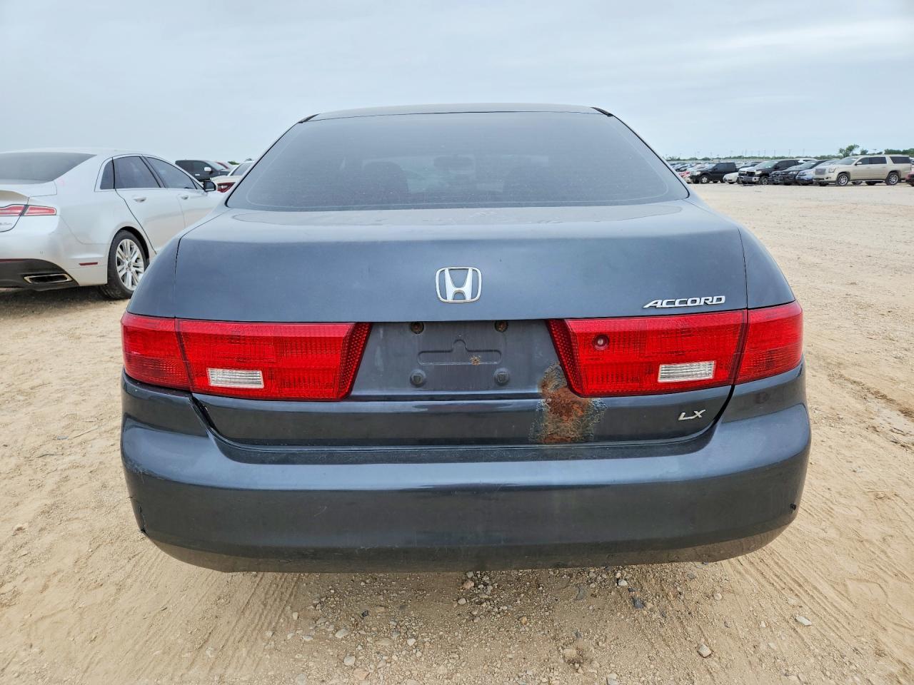 2005 HONDA ACCORD LX photo 6
