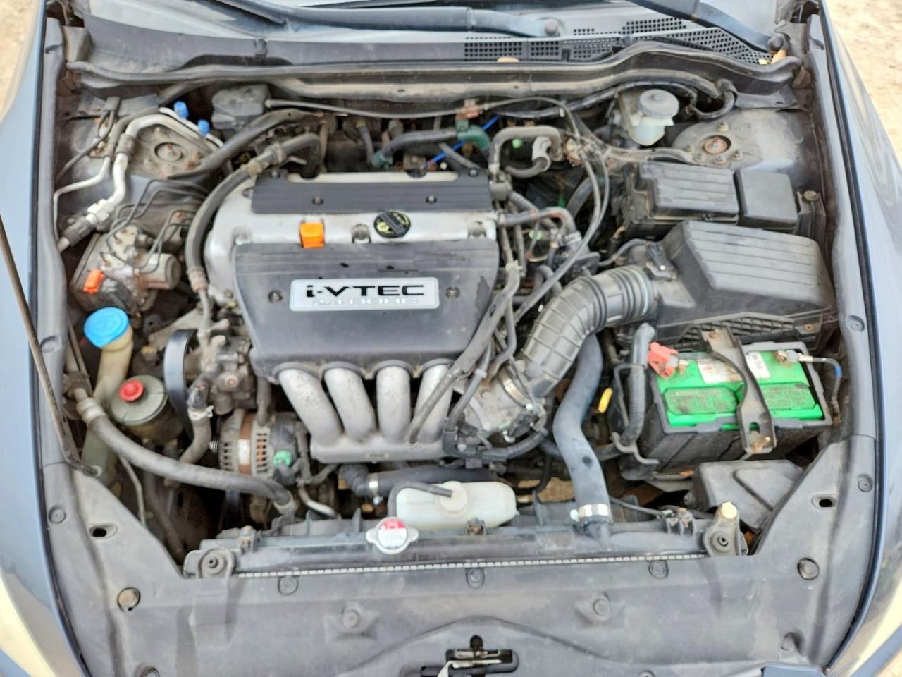 2005 HONDA ACCORD LX photo 11