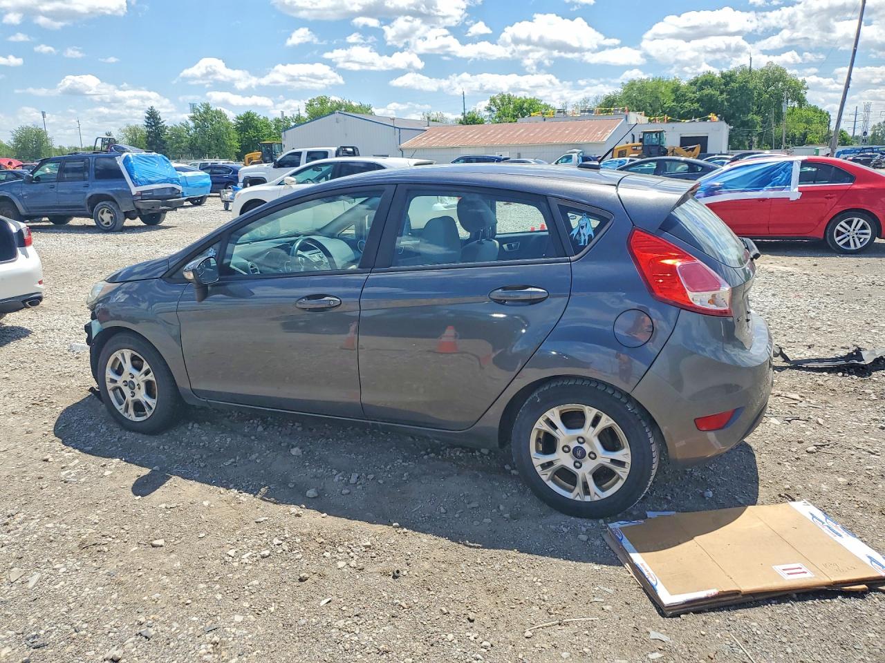 2015 FORD FIESTA photo 4