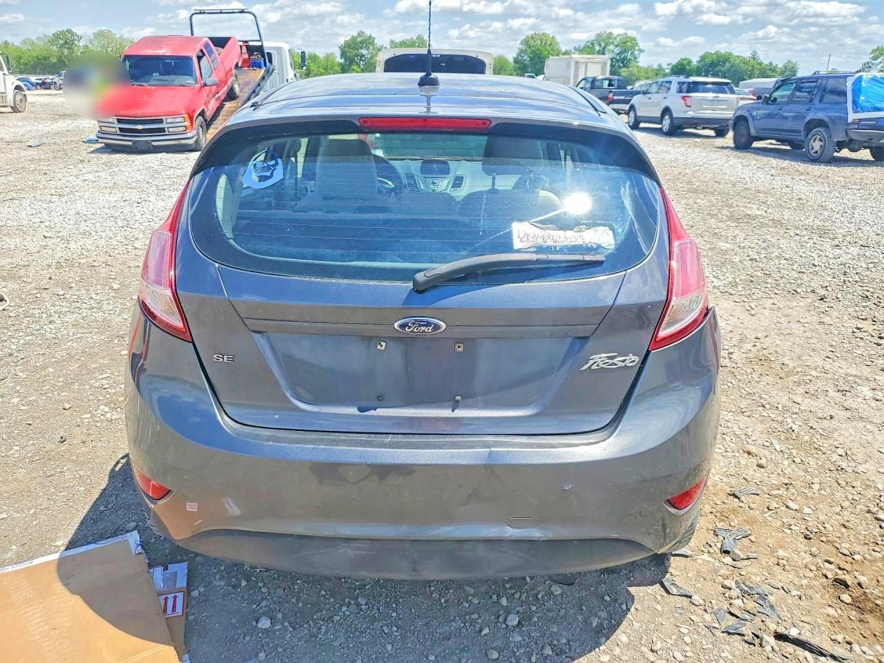 2015 FORD FIESTA photo 16