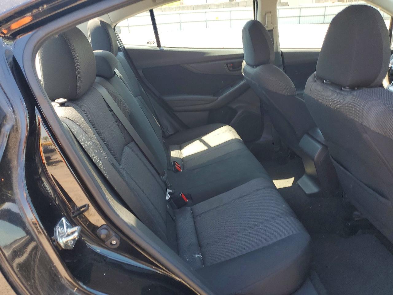 2019 SUBARU IMPREZA photo 19