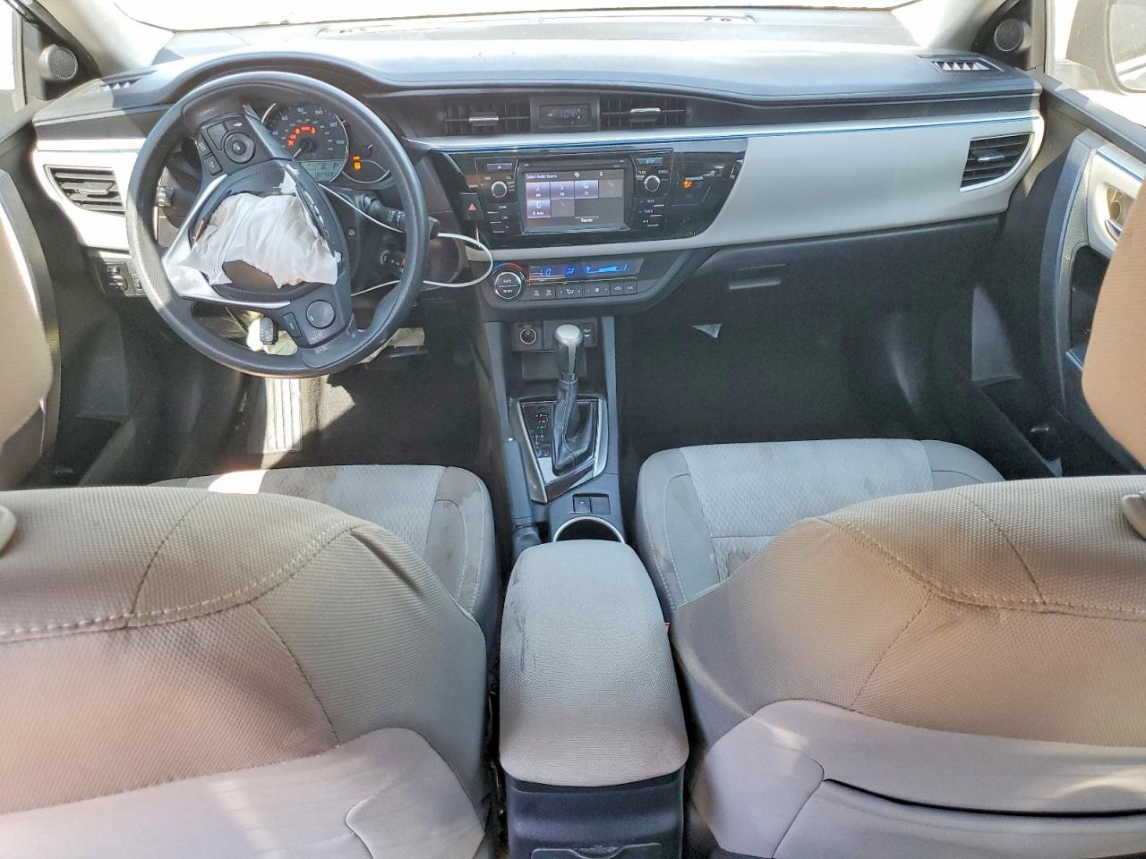 2016 TOYOTA COROLLA LE photo 22
