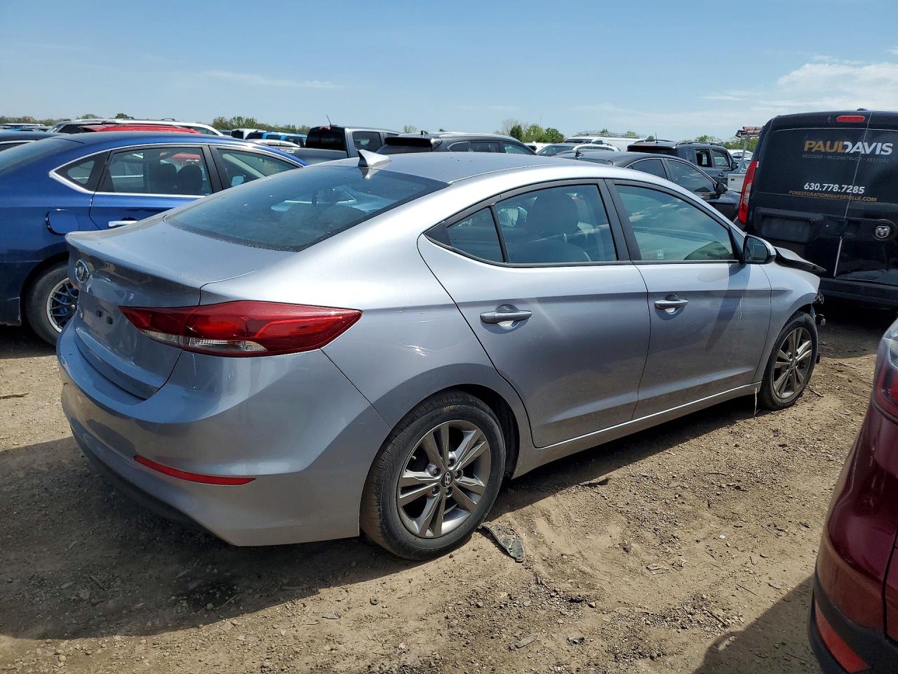 2017 HYUNDAI ELANTRA SE photo 5