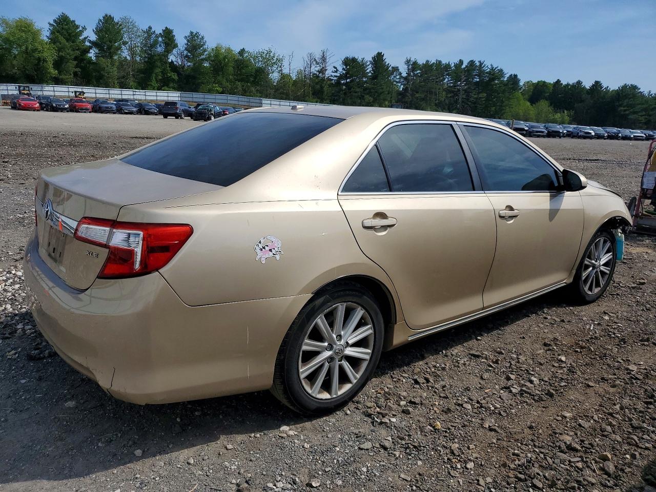 2012 TOYOTA CAMRY XLE V6 photo 5