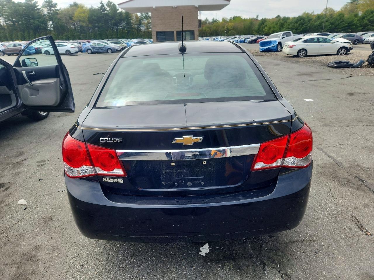 2016 CHEVROLET CRUZE LIMITED LS photo 16
