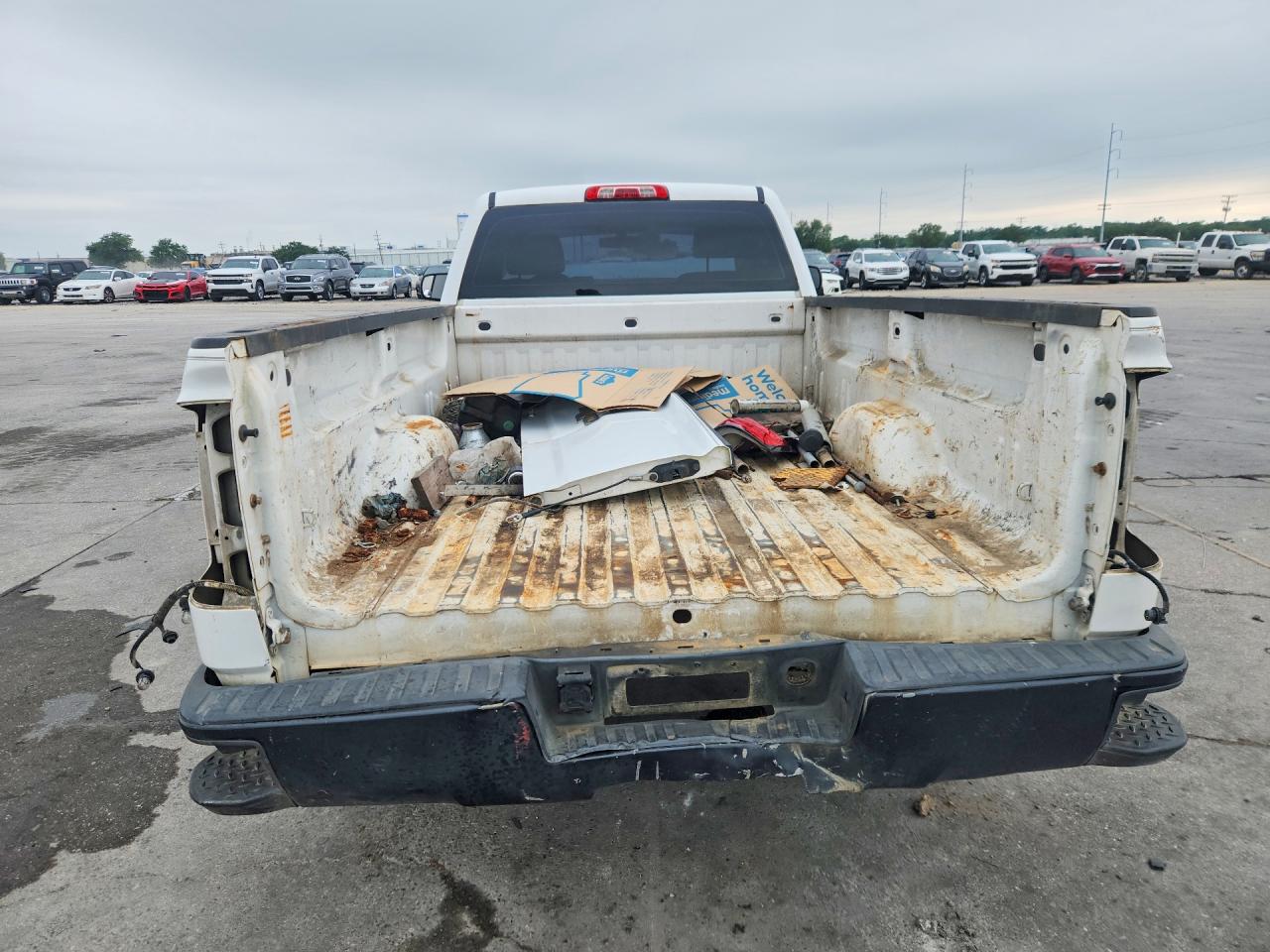 2015 CHEVROLET SILVERADO C1500 photo 16