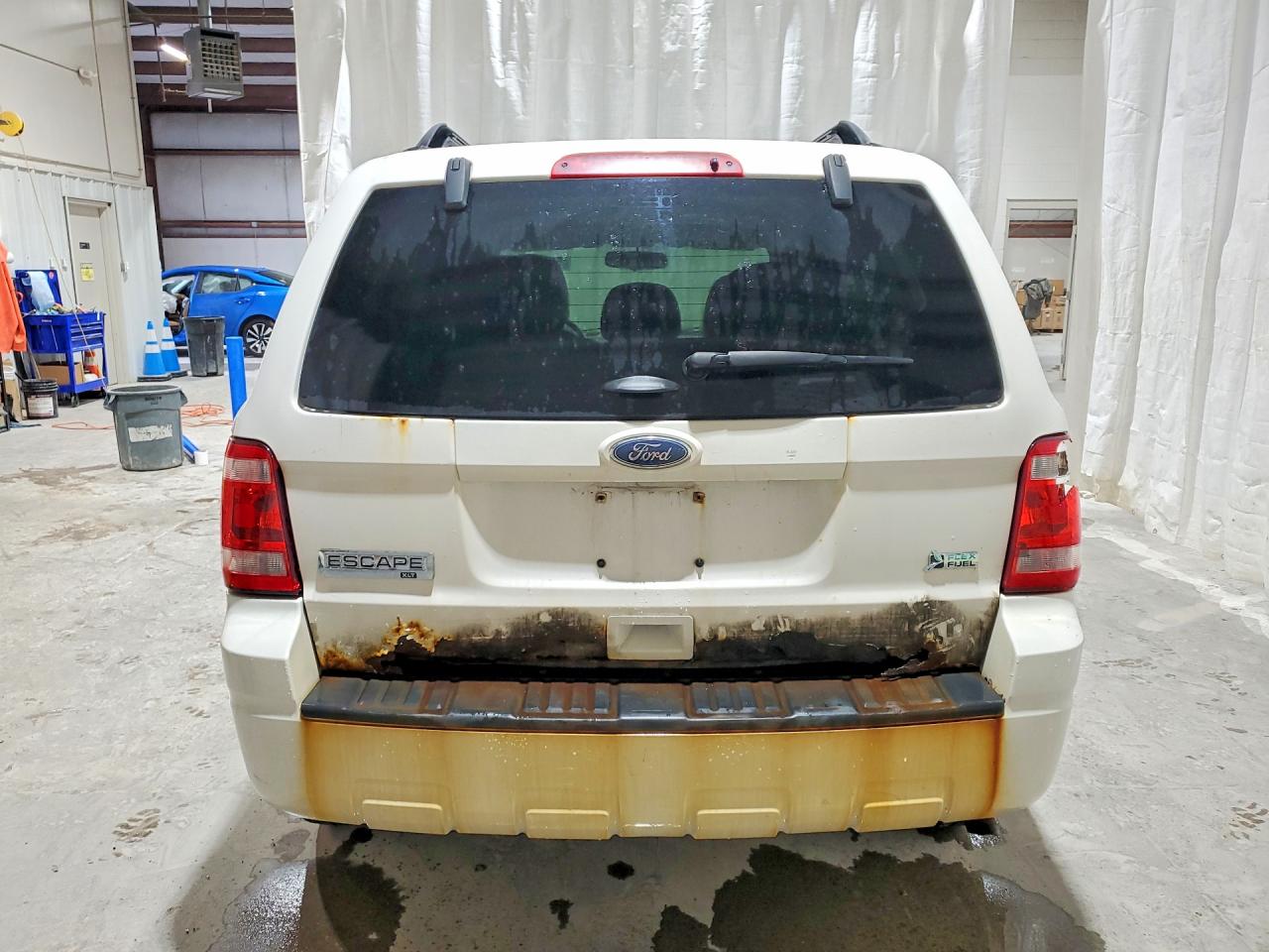 2012 FORD ESCAPE XLT photo 16