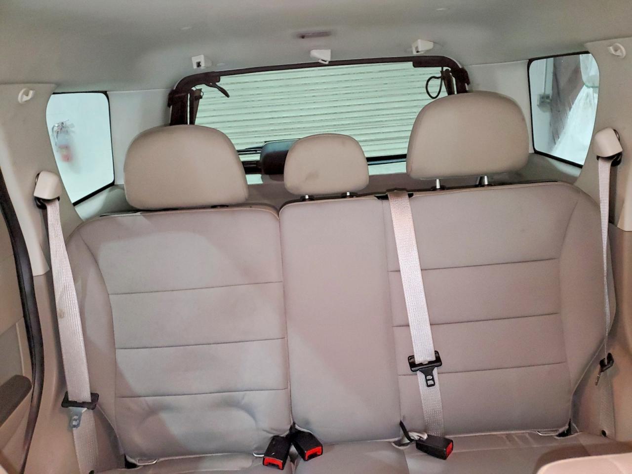 2012 FORD ESCAPE XLT photo 28