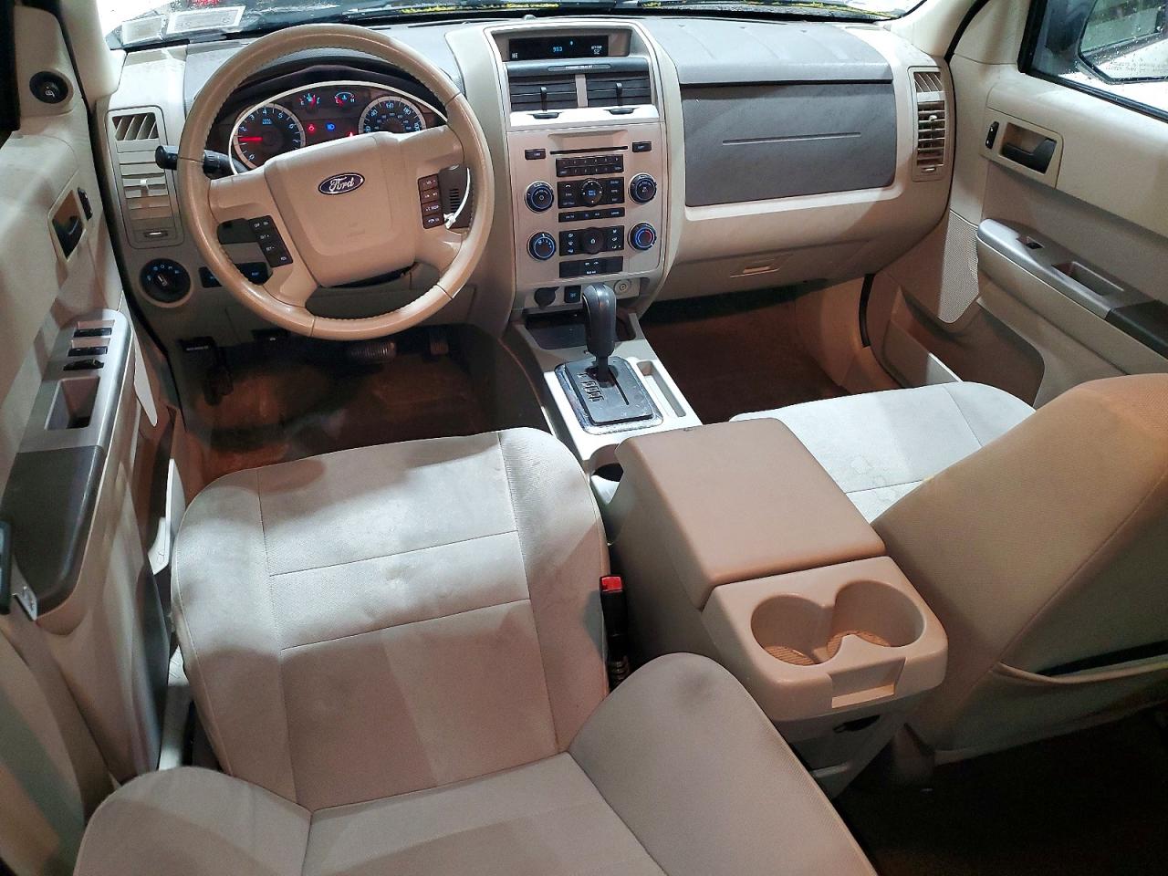 2012 FORD ESCAPE XLT photo 22