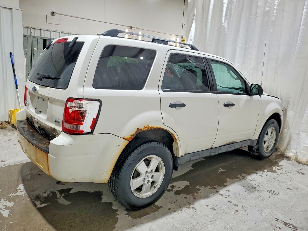 2012 FORD ESCAPE XLT photo 7