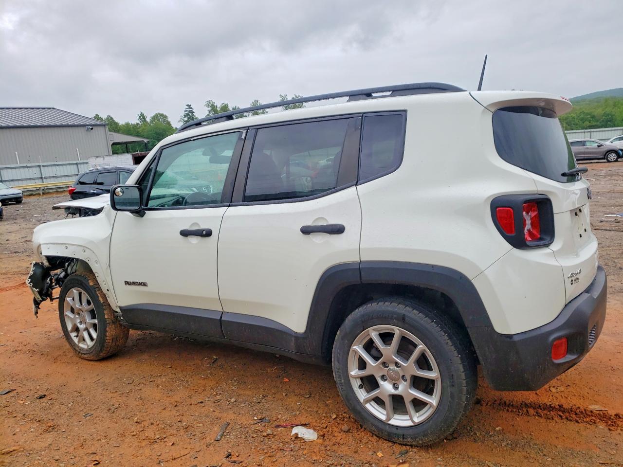 2019 JEEP RENEGADE SPORT photo 4