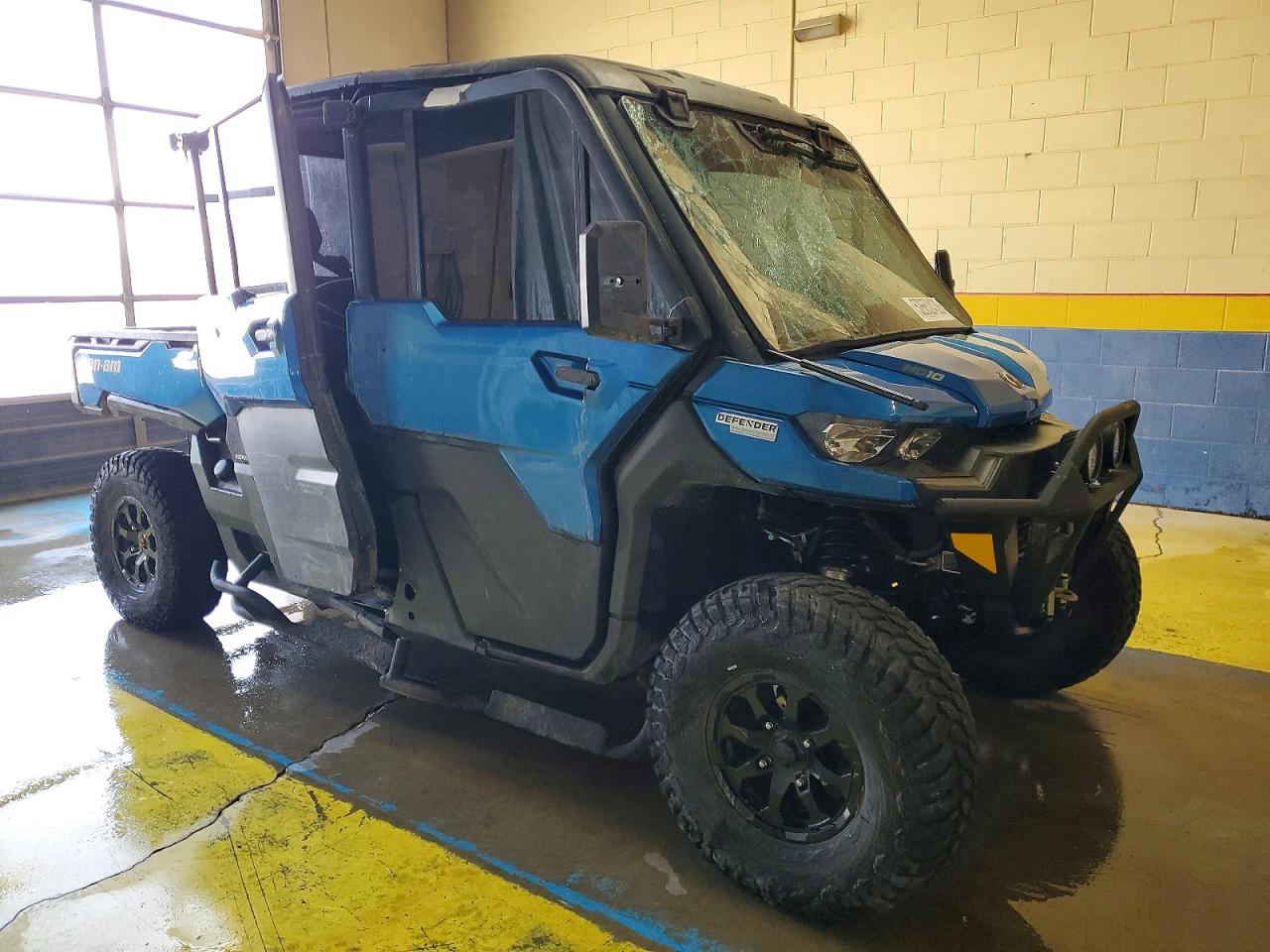 2022 CAN-AM DEFENDER