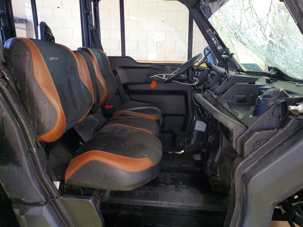 2022 CAN-AM DEFENDER UTILITY VEHICLE photo 9