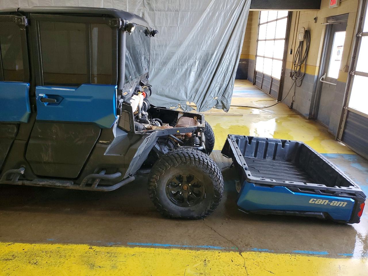 2022 CAN-AM DEFENDER UTILITY VEHICLE photo 17
