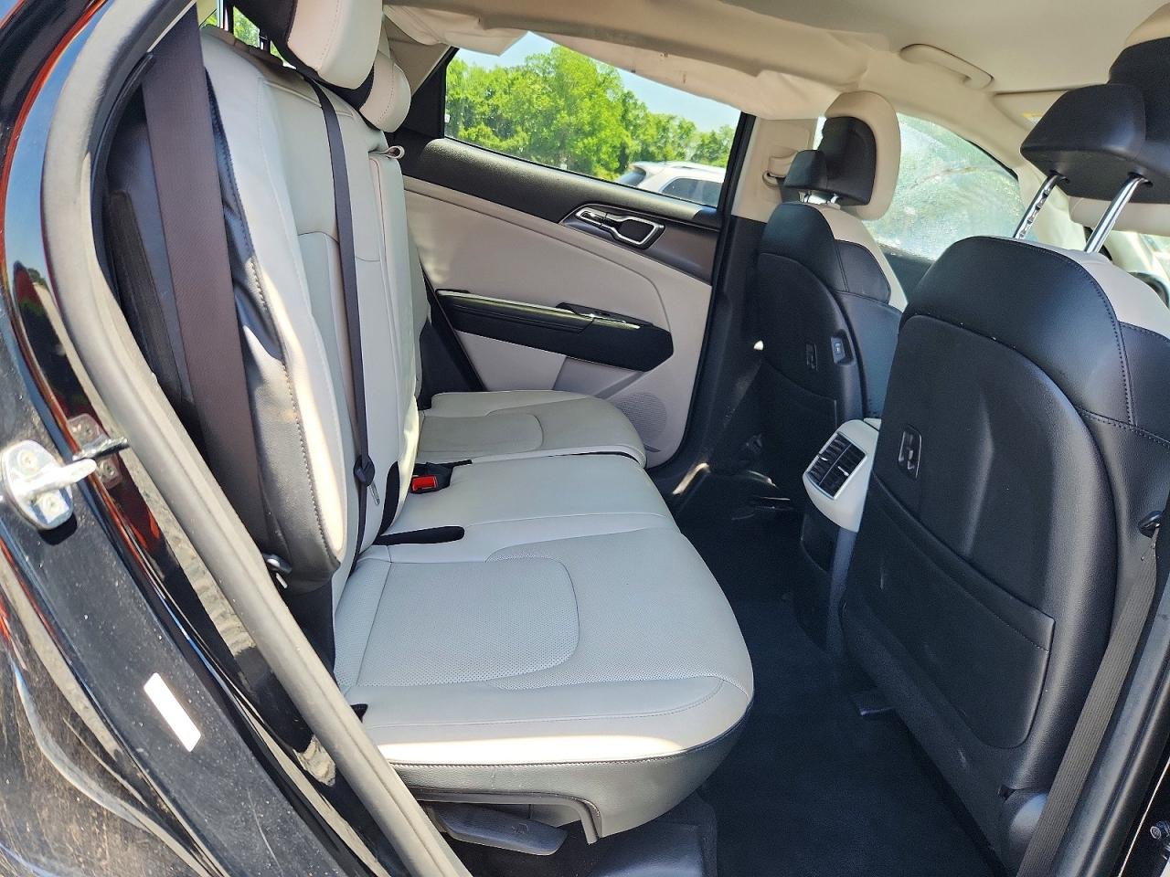 2023 KIA SPORTAGE EX photo 11