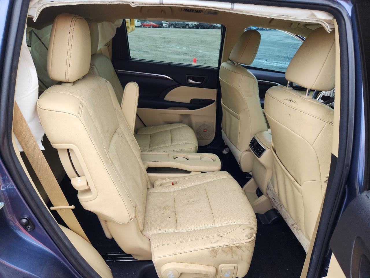 2016 TOYOTA HIGHLANDER LIMITED PLATINUM photo 11
