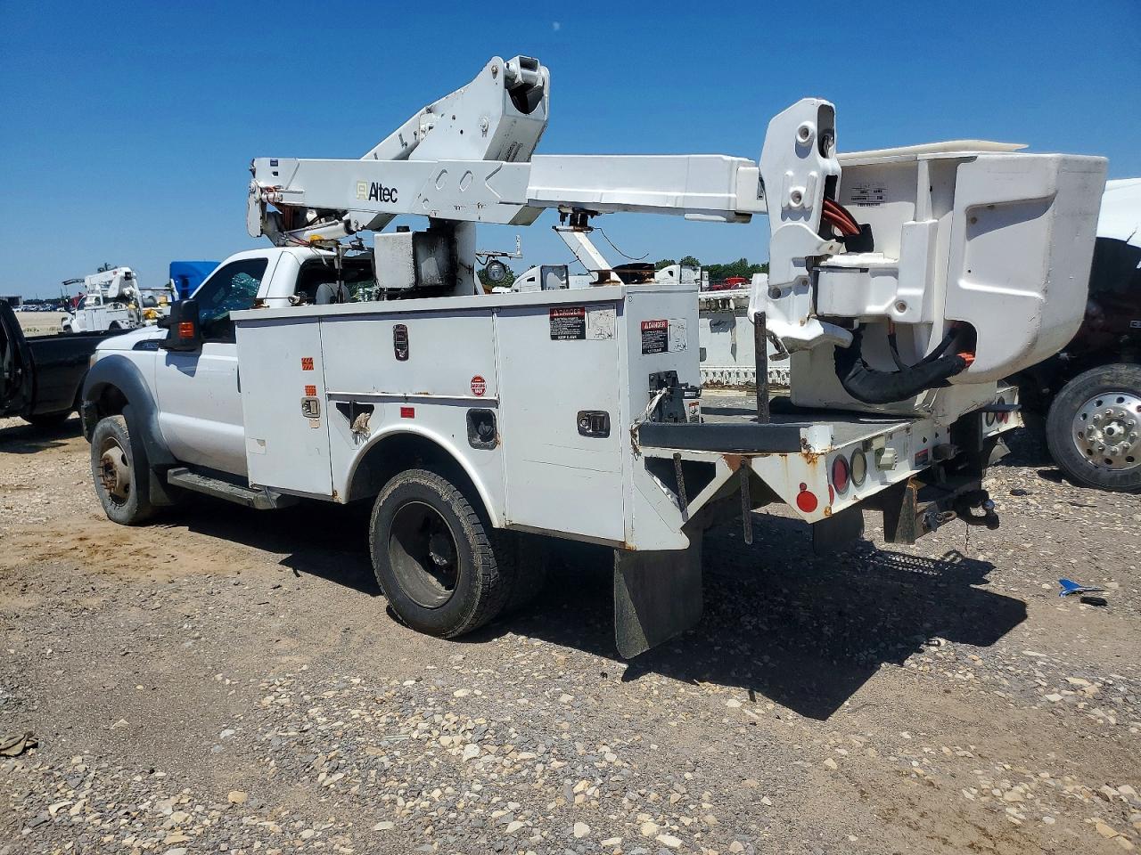 2013 FORD F550 SUPER DUTY BUCKET TRUCK photo 5