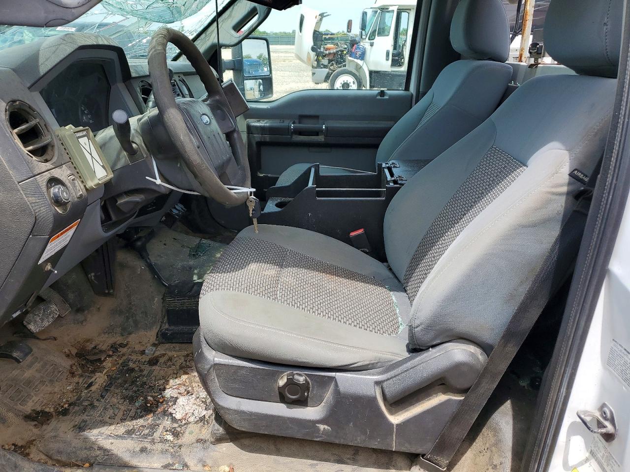 2013 FORD F550 SUPER DUTY BUCKET TRUCK photo 13