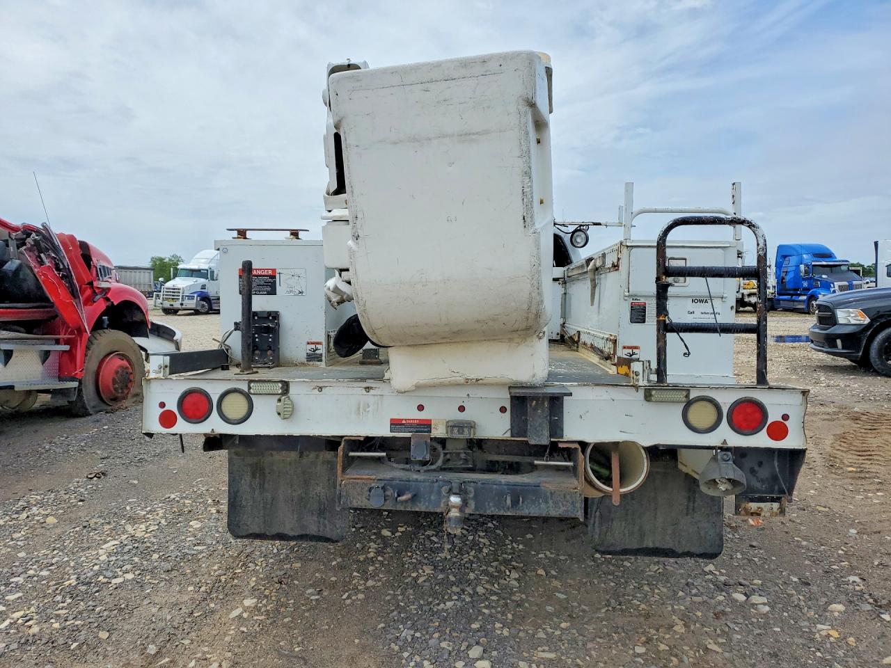 2013 FORD F550 SUPER DUTY BUCKET TRUCK photo 11