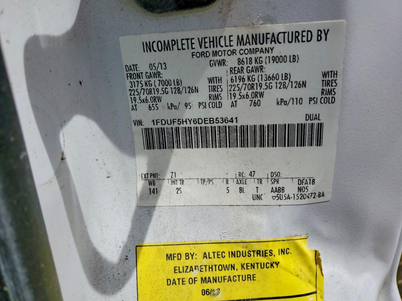 2013 FORD F550 SUPER DUTY BUCKET TRUCK photo 23