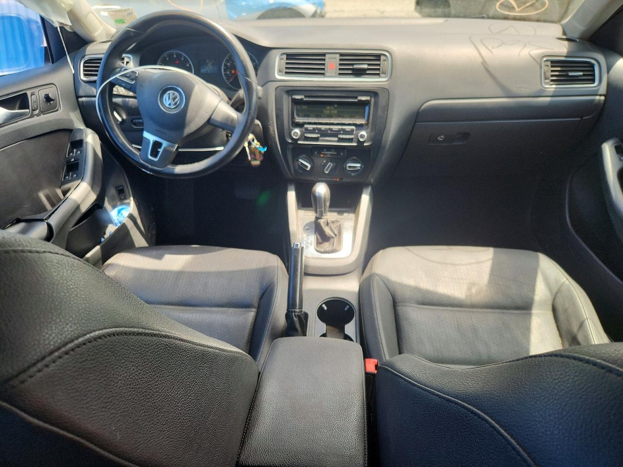 2012 VOLKSWAGEN JETTA SE photo 22