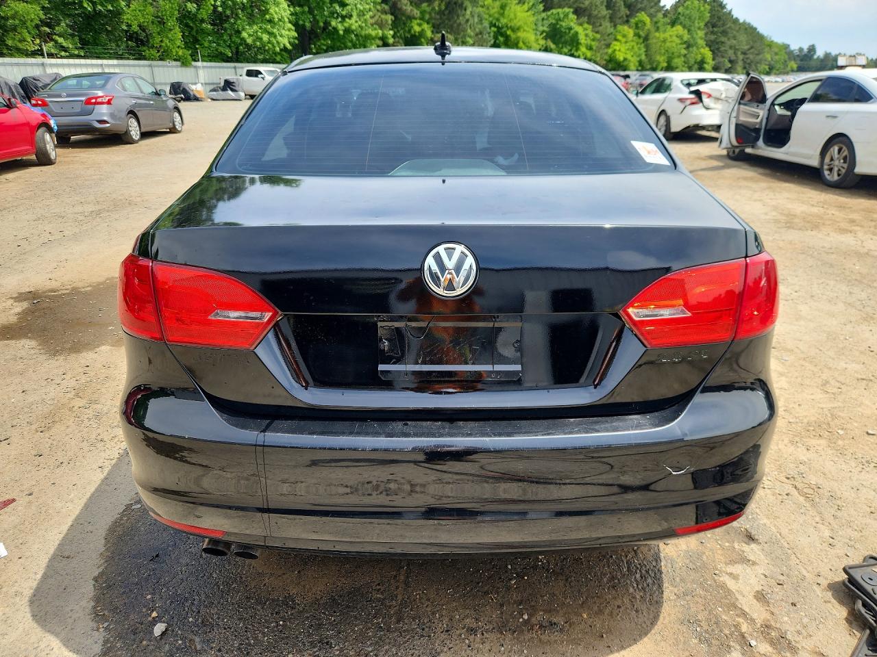 2012 VOLKSWAGEN JETTA SE photo 16