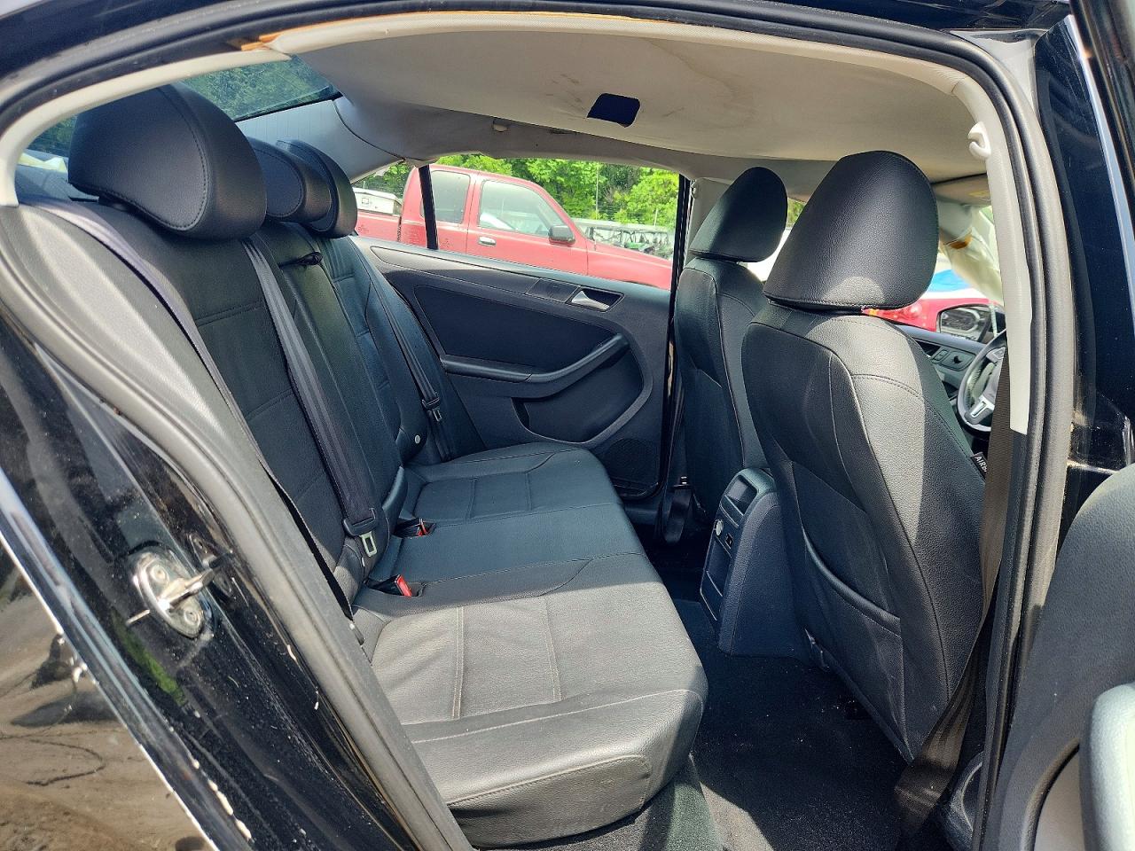 2012 VOLKSWAGEN JETTA SE photo 28