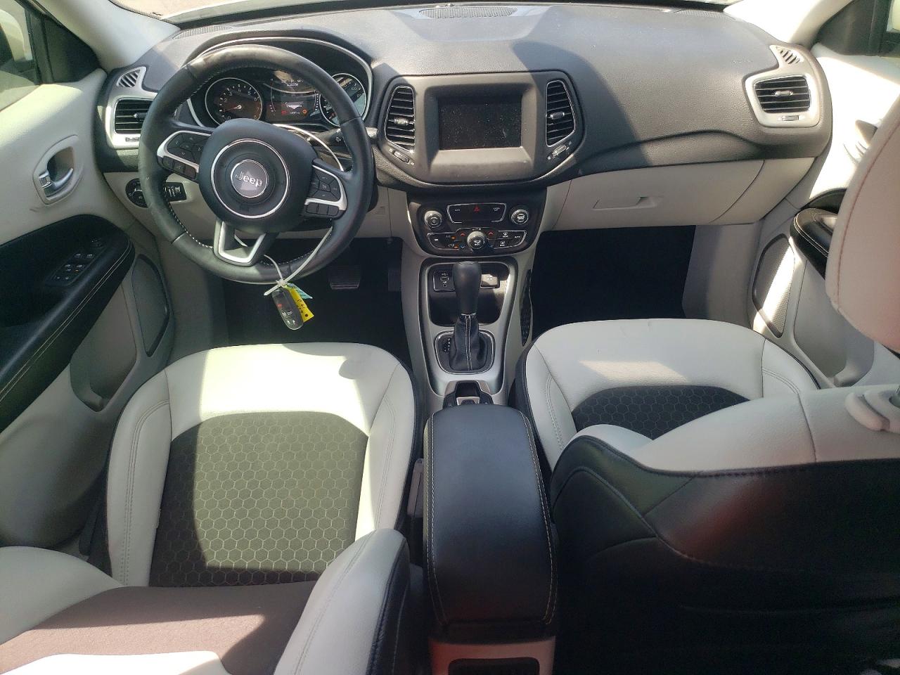 2019 JEEP COMPASS LATITUDE photo 22