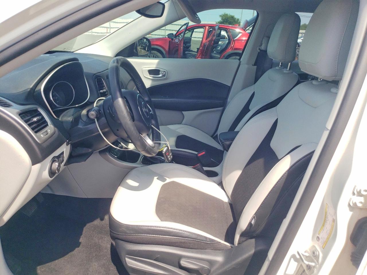 2019 JEEP COMPASS LATITUDE photo 19