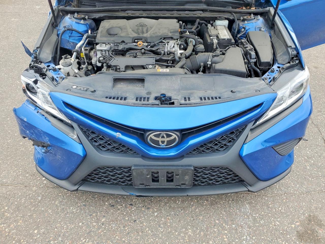 2020 TOYOTA CAMRY SE photo 31