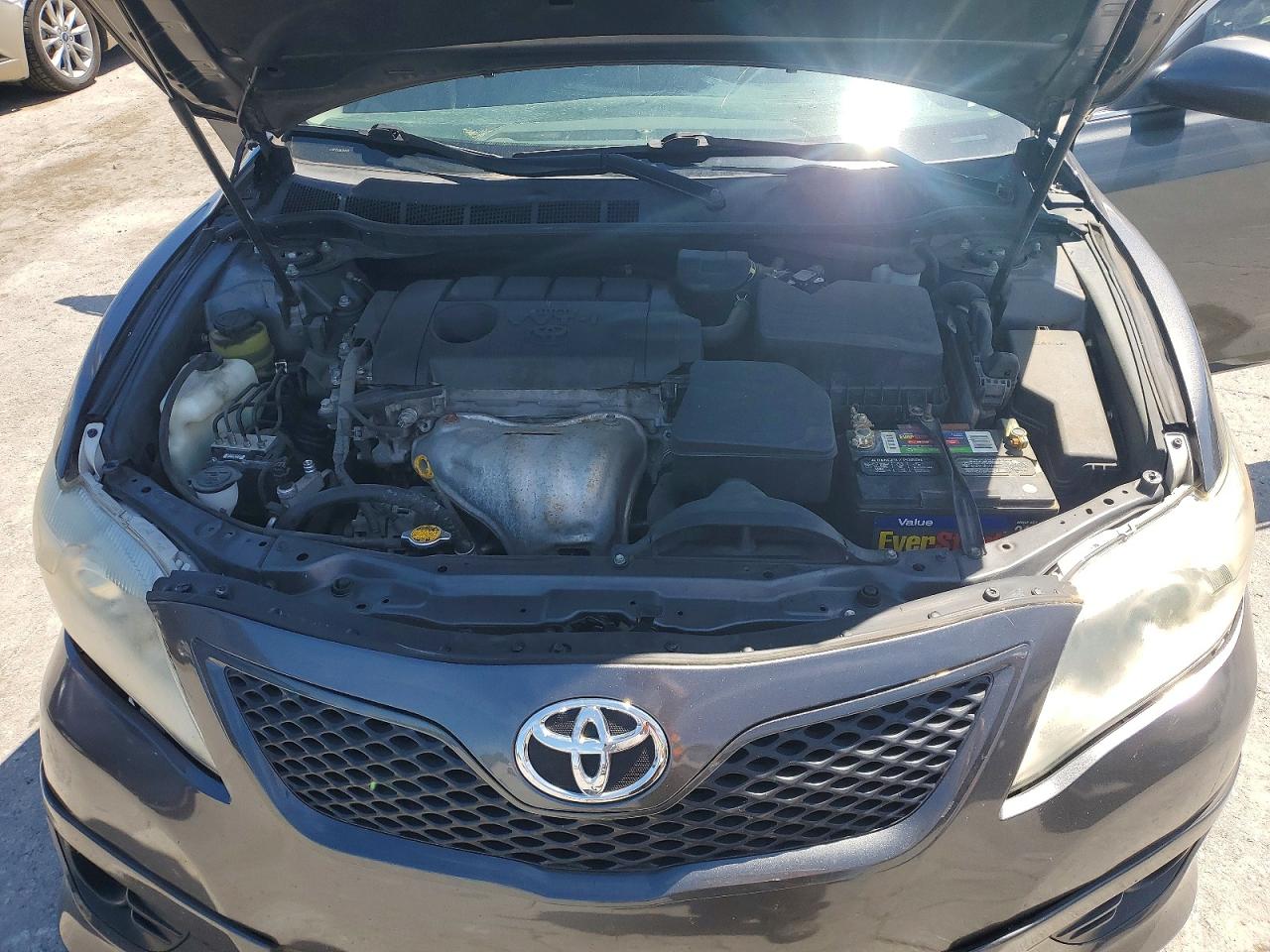2011 TOYOTA CAMRY SE photo 31