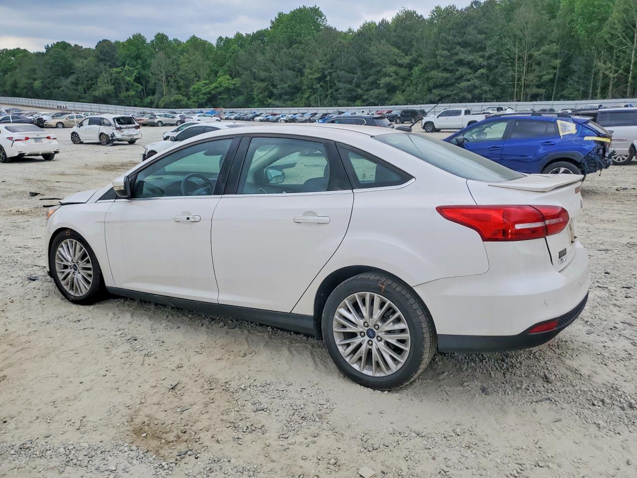 2017 FORD FOCUS TITANIUM photo 3