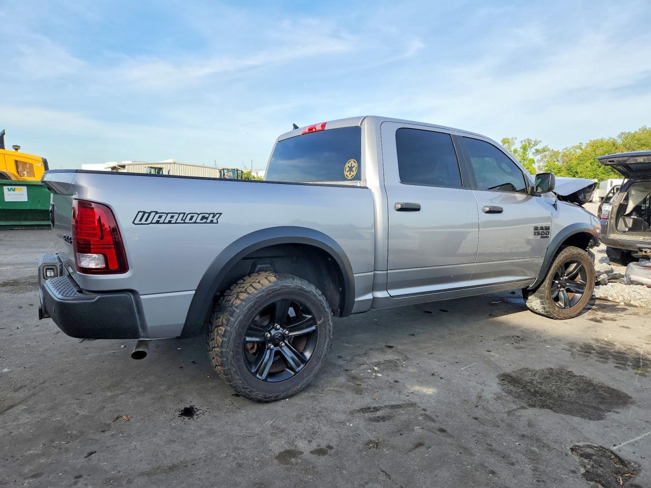 2022 RAM 1500 CLASSIC SLT photo 5