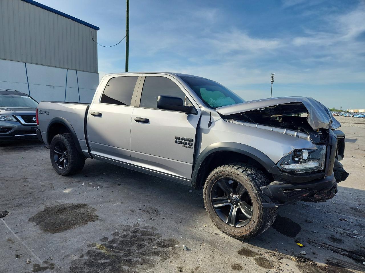 2022 RAM 1500 CLASSIC SLT photo 7
