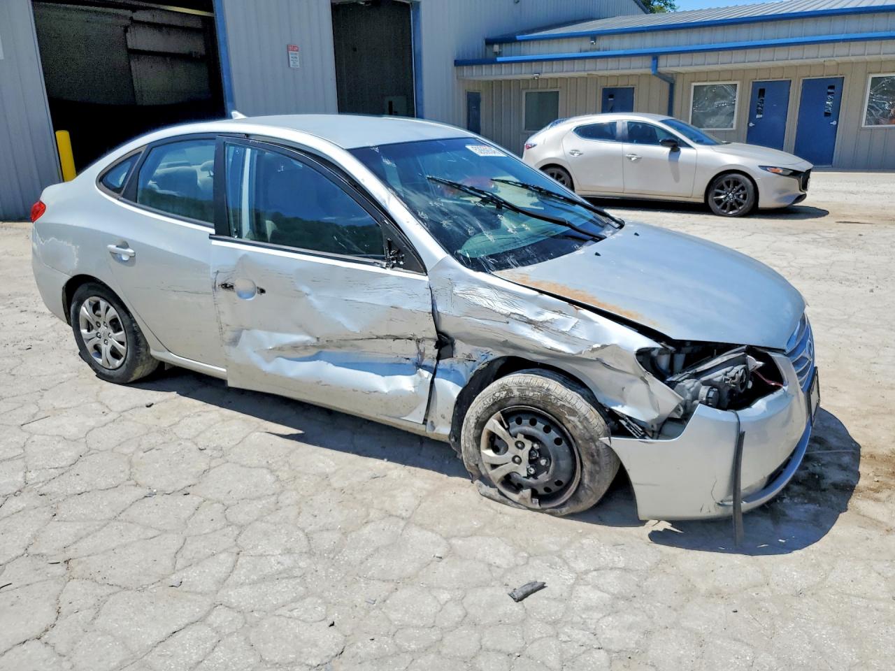 2010 HYUNDAI ELANTRA photo 10