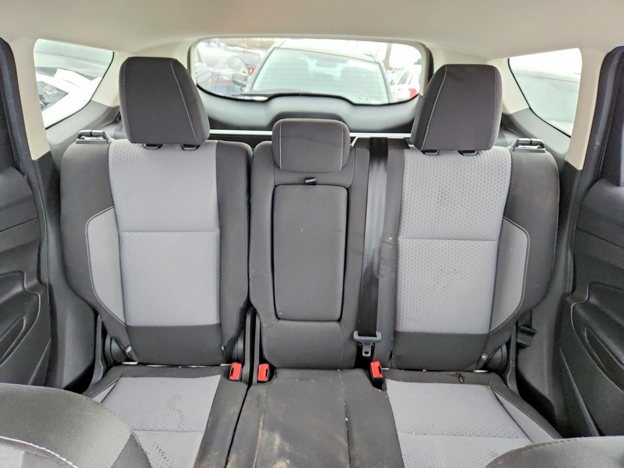 2017 FORD ESCAPE SE photo 19